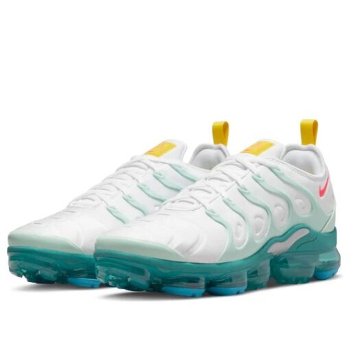 Air VaporMax Plus ‘Since 1972’ DQ7645-100