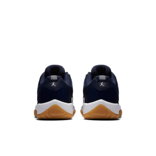 (GS) Air Jordan 11 Retro Low 'Navy Gum' 528896-405