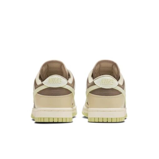 (WMNS) Nike Dunk Low 'Cream Brown' FB4961-012