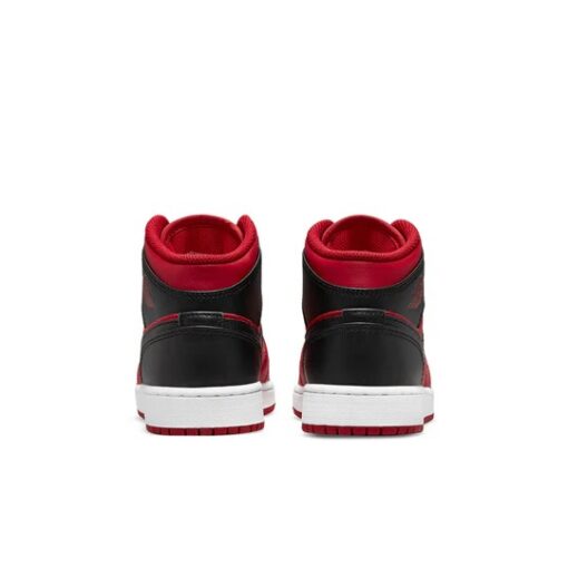 Air Jordan 1 MidReverse Bred 554725-660