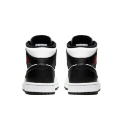 Jordan 1 Mid ‘Reverse Black Toe (Women’s)’ BQ6472-101