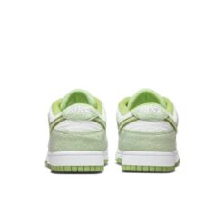 (WMNS) Nike Dunk Low SE 'Fleece - Honeydew' DQ7579-300