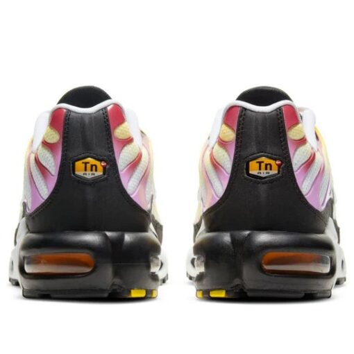 Nike Air Max Plus 'Laser Orange Fuchsia' CZ1651-800