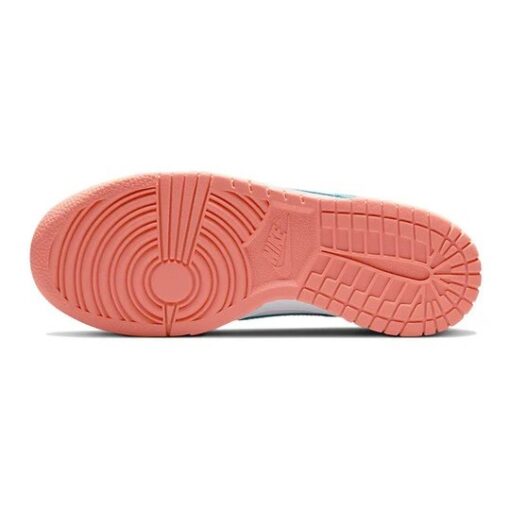 Kyrie Irving x Dunk Low SE ‘Baltic Blue Gum’ DN4179-400