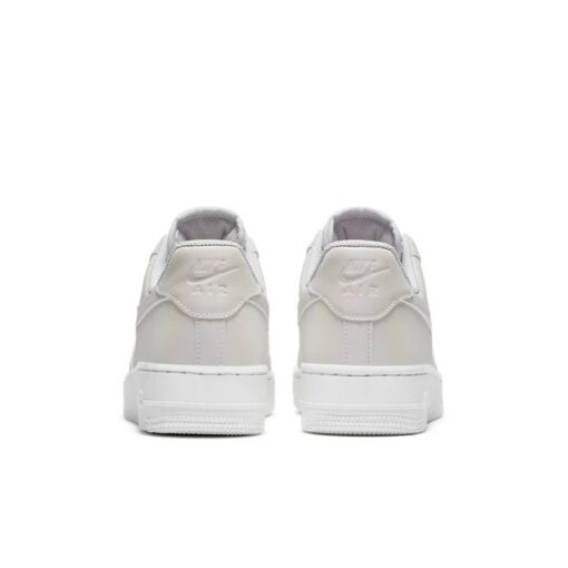 (WMNS) Nike Air Force 1 '07 'Reflective' DC2062-100