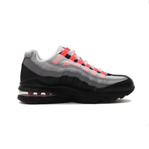 (GS) Nike Air Max 95 'Solar Red' 905348-013