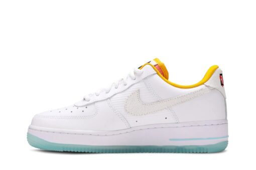 Wmns Air Force 1 ’07 ‘Corner Markets’ CZ8132-100