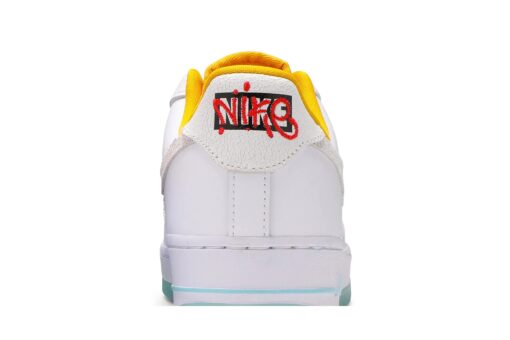 Wmns Air Force 1 ’07 ‘Corner Markets’ CZ8132-100