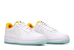 Wmns Air Force 1 ’07 ‘Corner Markets’ CZ8132-100