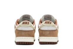 Dunk Low Premium ‘Medium Curry’ DD1390-100