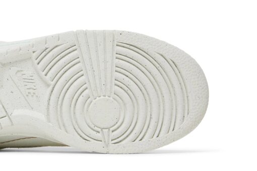 Wmns Dunk Low Disrupt 2 ‘Pale Ivory’ DH4402-100