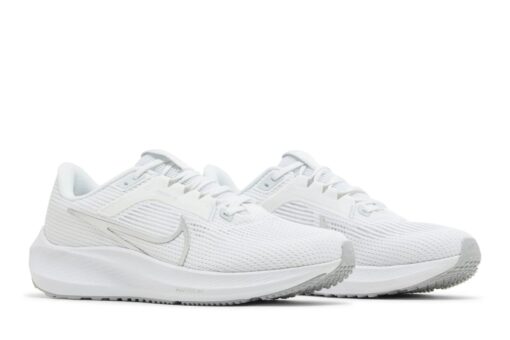 Wmns Air Zoom Pegasus 40 ‘White Metallic Silver’ DV3854-101