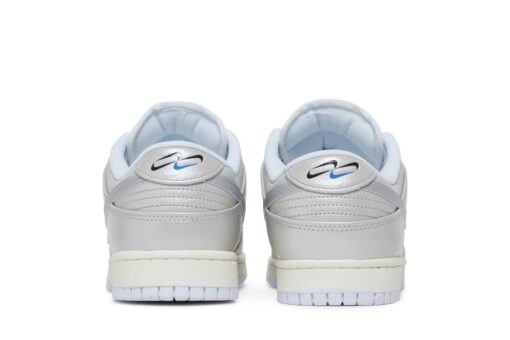 Dunk Low SE ‘Metallic Silver’ DX3197-095