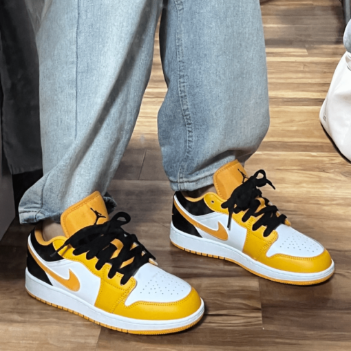 Jordan 1 Low ‘Taxi’ 553560-701