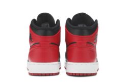 Air Jordan 1 MidBanned 554725-074