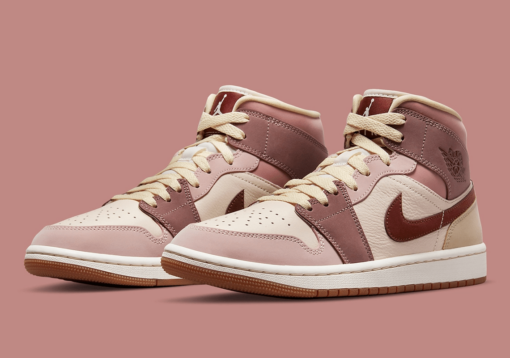 Air Jordan 1 Mid ‘Dark Pony’ DO7440-821