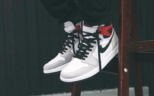 Air Jordan 1 Retro High OG ‘Smoke Grey’ 575441-126