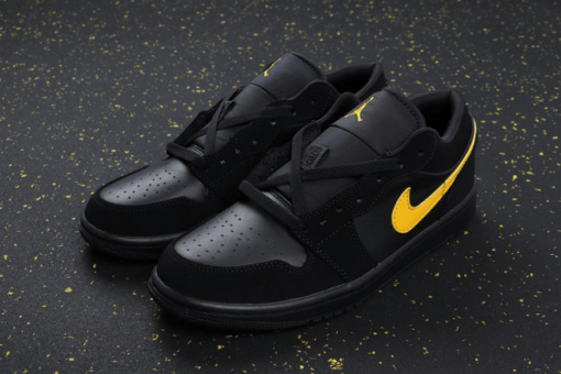 Air Jordan 1 Low ‘Black University Gold’ 553558-071