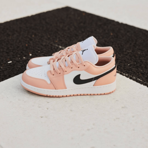 Jordan 1 Low ‘Light Arctic Orange Pink’ 553560-800