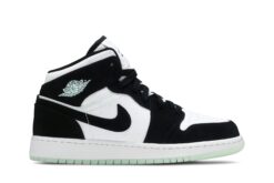 Air Jordan 1 Mid SE ‘Glow in the Dark Panda’ BQ6931-103