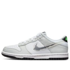 (GS) Nike Dunk Low 'Glitch Swoosh' DV3033-001