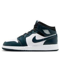 Air Jordan 1 MidArmory Navy 554725-411