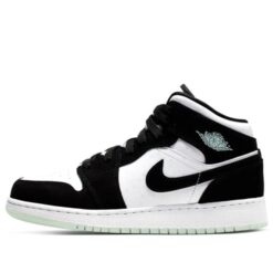 Air Jordan 1 Mid SE ‘Glow in the Dark Panda’ BQ6931-103
