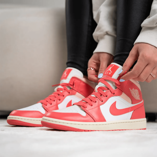 Air Jordan 1 Mid ‘Strawberries and Cream’ BQ6472-186