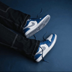 Air Jordan 1 Low ‘True Blue Cement’ 553560-412