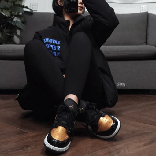 Jordan 1 Low SE ‘Gold Toe’ DR6970-071