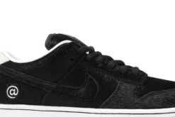 Nike SB Dunk Low x Medicom Toy ‘BE@RBRICK’ CZ5127-001