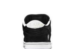Nike SB Dunk Low x Medicom Toy ‘BE@RBRICK’ CZ5127-001