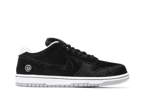 Nike SB Dunk Low x Medicom Toy ‘BE@RBRICK’ CZ5127-001