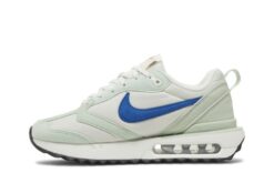 Wmns Air Max Dawn Pistachio Frost Team Royal DC4068-002