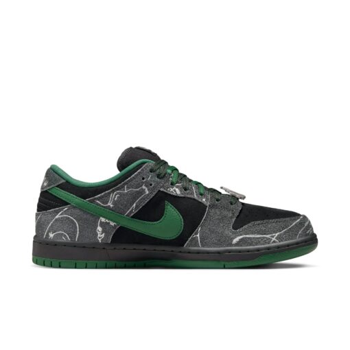 Nike x There Skateboard SB Dunk Low Pro 'Anthracite Gorge Green' HF7743-001