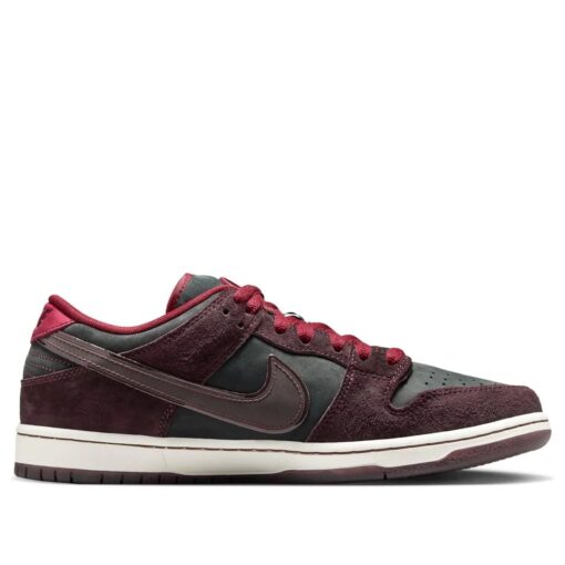 Nike x Riot Skateshop SB Dunk Low 'Mahogany Dark Beetroot' FZ1289-200