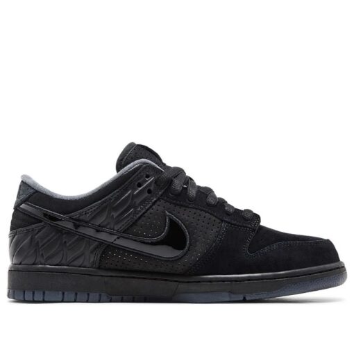Nike Dunk Low 'Ducks of a Feather Black University of Oregon PE' HV1470-001