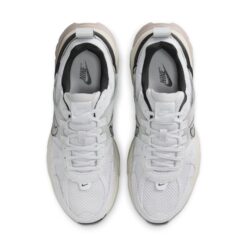 (WMNS) Nike V2K Run 'Pure Platinum Chrome' FN6703-002