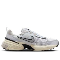 (WMNS) Nike V2K Run 'Summit White Metallic Silver' FD0736-100