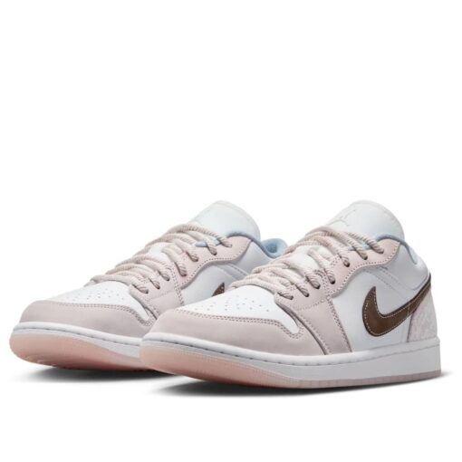 (WMNS) Air Jordan 1 Low 'Light Soft Pink' IB8859-101