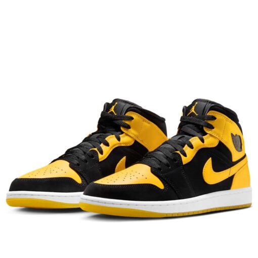 Air Jordan 1 Mid 'New Love' HJ6654-071