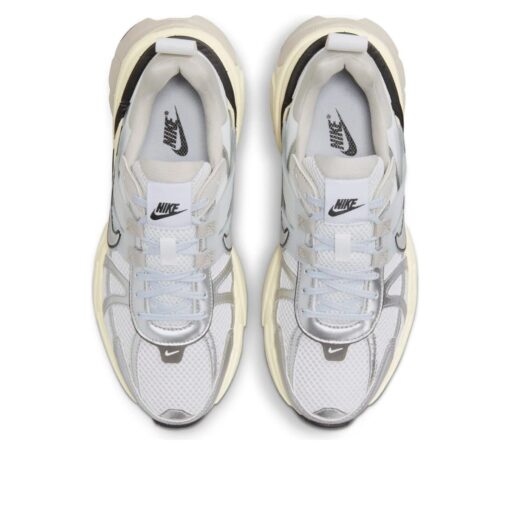 (WMNS) Nike V2K Run 'Summit White Metallic Silver' FD0736-100