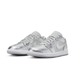 Air Jordan 1 Low SE 'Metallic Silver' FN5030-001