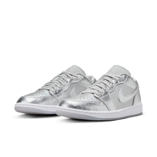 Air Jordan 1 Low SE 'Metallic Silver' FN5030-001