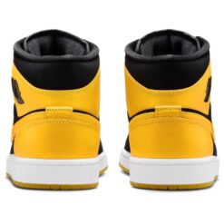 Air Jordan 1 Mid 'New Love' HJ6654-071