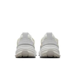 (WMNS) Nike V2K Run 'Metallic Silver' FD0736-104