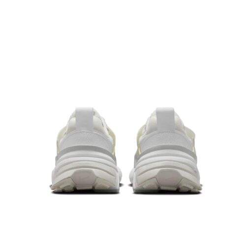 (WMNS) Nike V2K Run 'Metallic Silver' FD0736-104