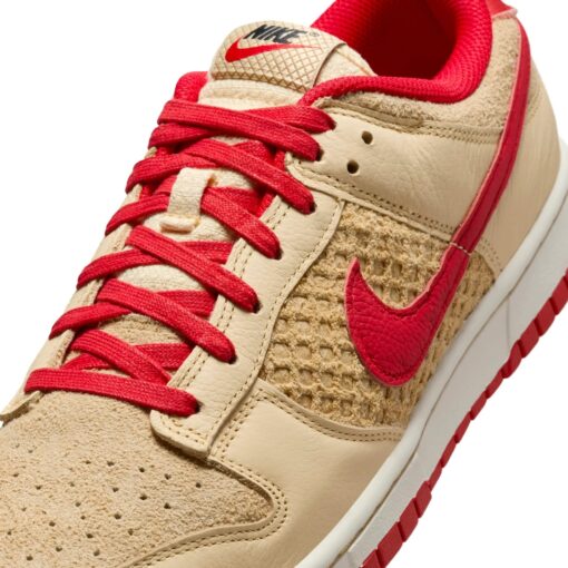 Nike Dunk Low 'Strawberry Waffle' HJ9100-294