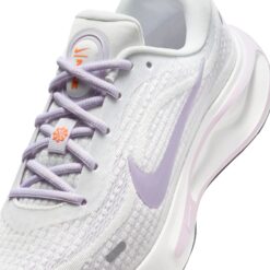 (WMNS) Nike Journey Run 'Summit White Barely Grape' FJ7765-100