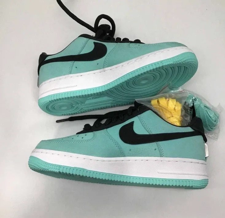 Nike Air Force 1 Low ‘Tiffany & Co. 1837 (Friends and Family)’ Review: Ultra-Luxury Meets Street Heritage